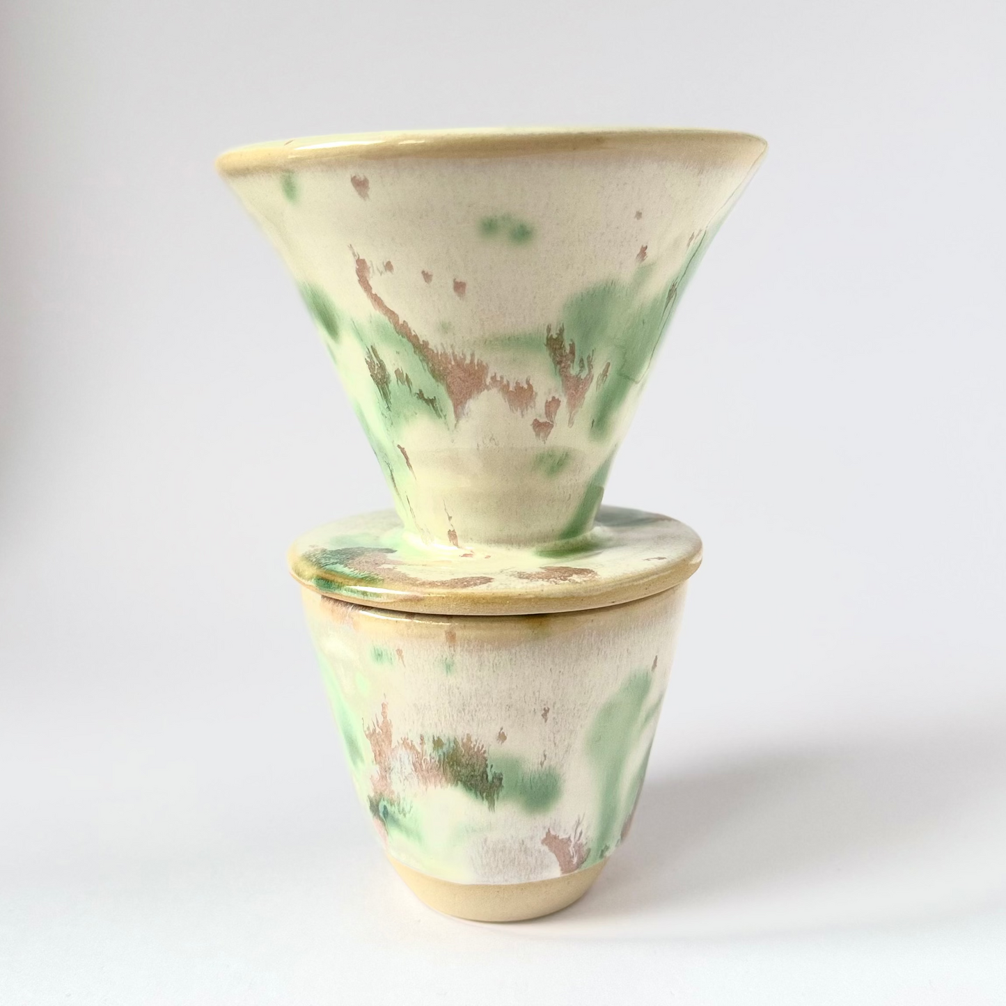 BYONI Pour-Over Coffee Dripper - Green & Pink Splash